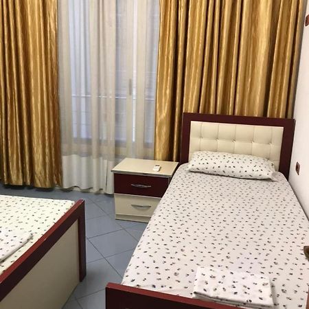 Cano Apartament Durres Bagian luar foto
