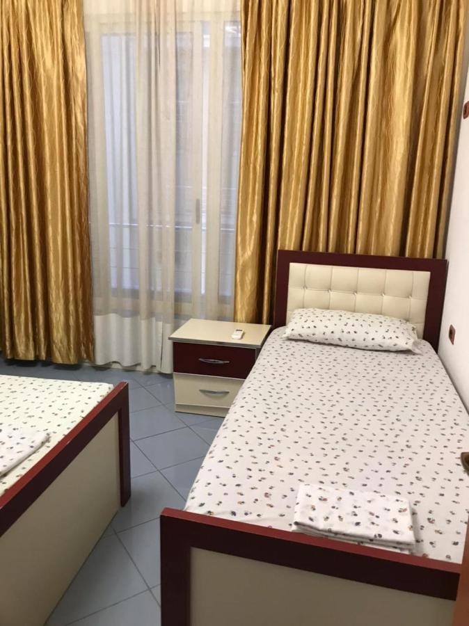 Cano Apartament Durres Bagian luar foto