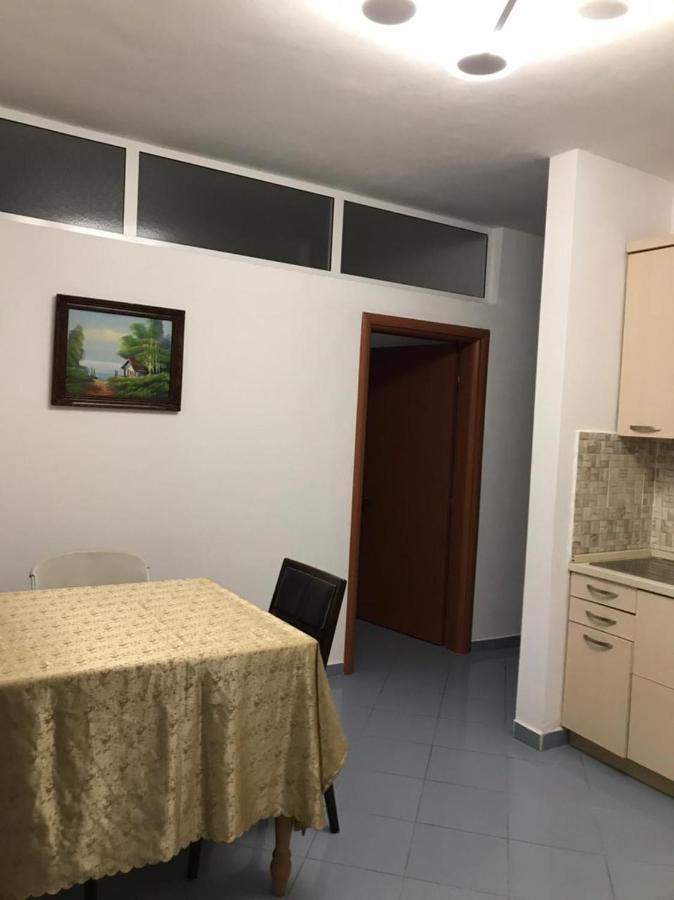 Cano Apartament Durres Bagian luar foto